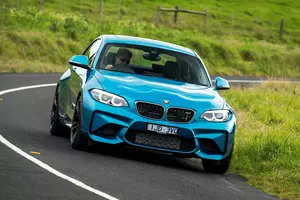 bmw bmw-m2-2015-coupe-f87-October, 2015.jpg